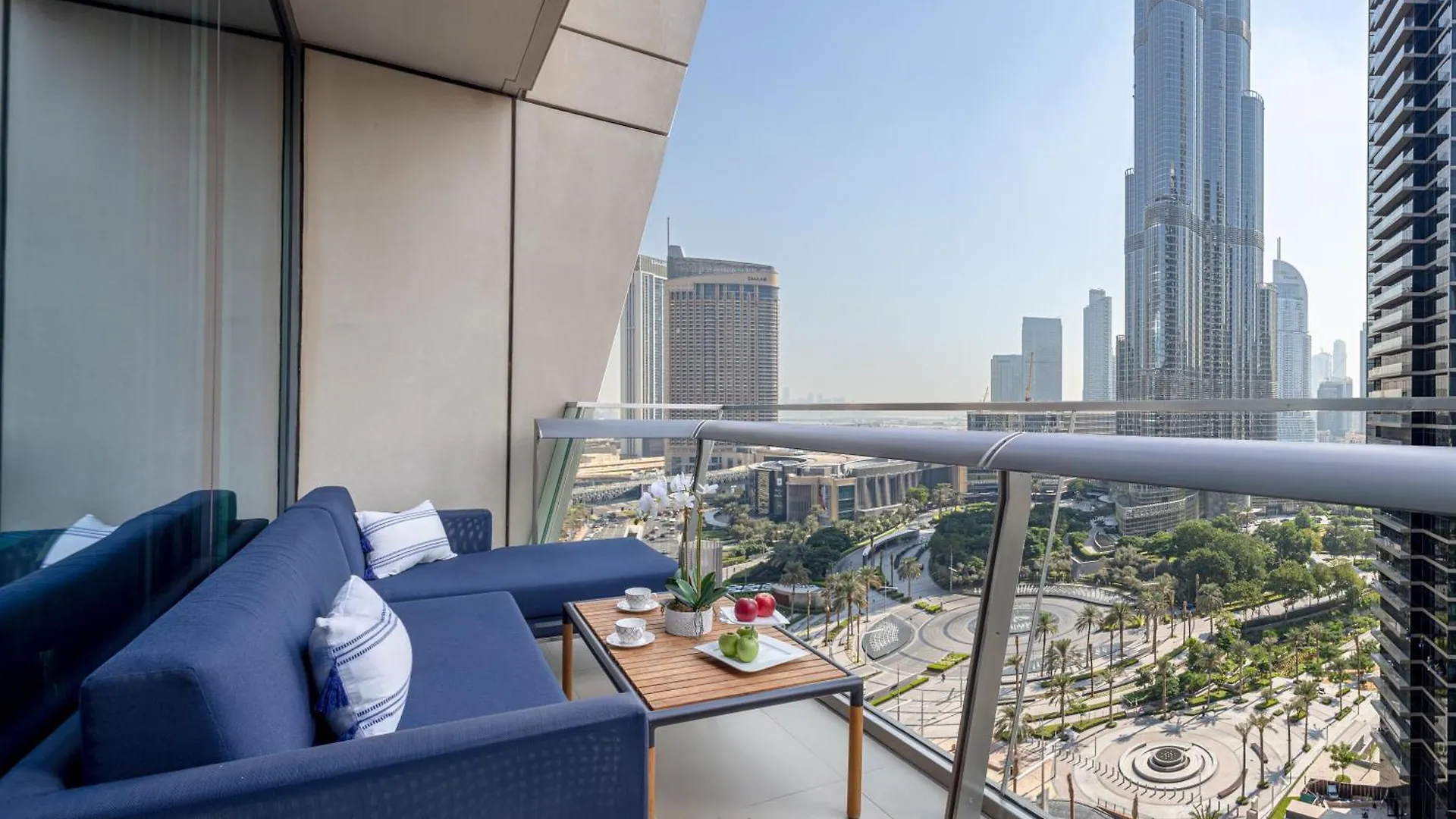 Apartment Burj Vista Luxury 2Br ,Full Burj Khalifa View ,Direct Dubai Mall & Metro Access