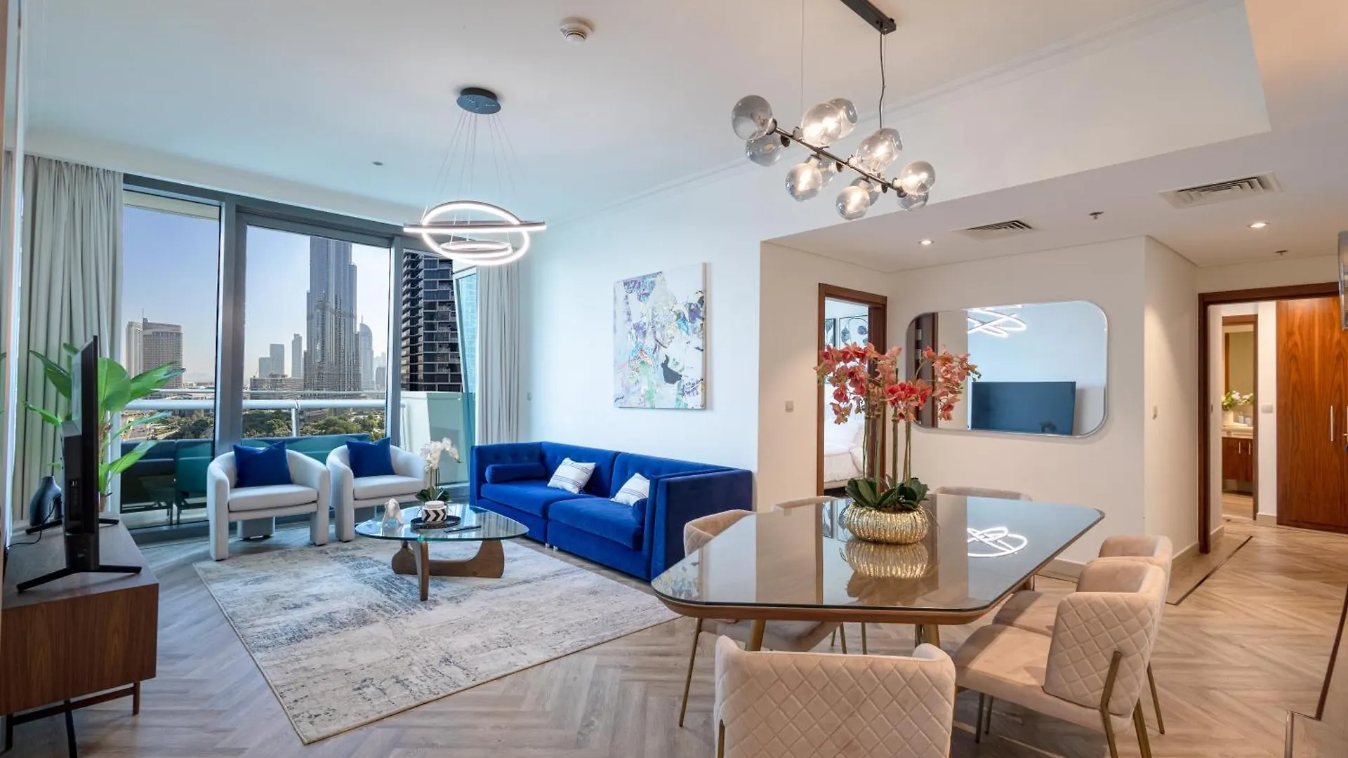 Burj Vista Luxury 2Br ,Full Burj Khalifa View ,Direct Dubai Mall & Metro Access Apartment