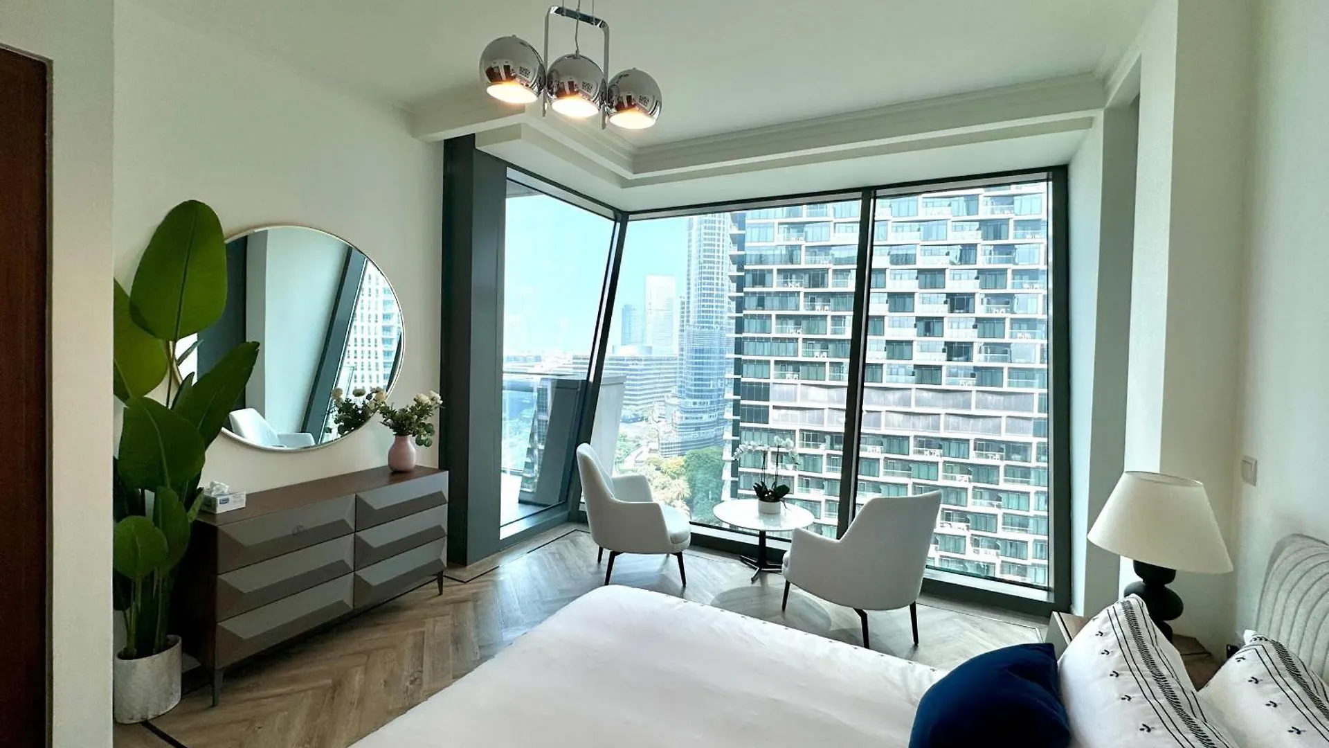 Burj Vista Luxury 2Br ,Full Burj Khalifa View ,Direct Dubai Mall & Metro Access