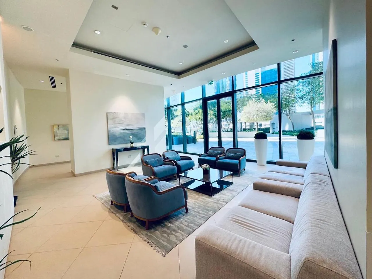 Burj Vista Luxury 2Br ,Full Burj Khalifa View ,Direct Dubai Mall & Metro Access Apartment